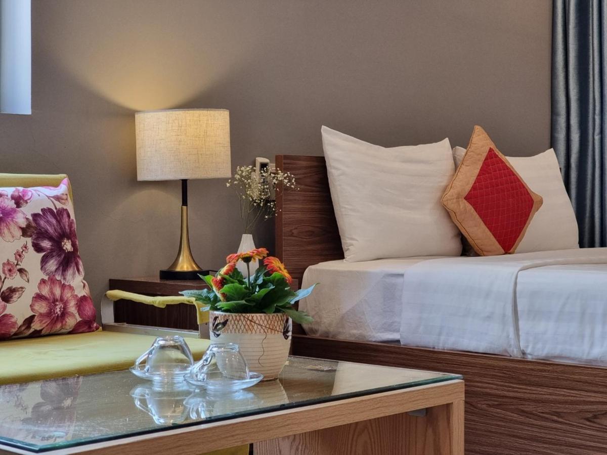 Delicate Serviced Apartment And Hotel Da Nang Exteriör bild
